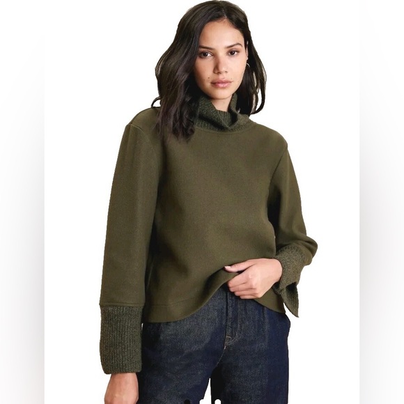 Banana Republic Olive Green Mock Neck Sweater with Contrast Knit Size Small EUC - Picture 1 of 4